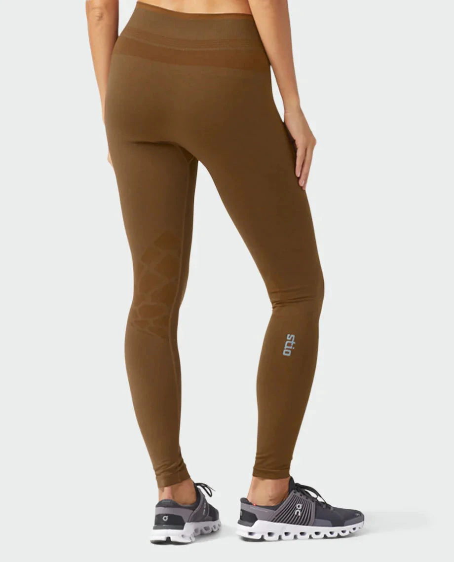 STIO Women's Basis® Seamless Tech Tight 22 STIO Women's Basis® Seamless Tech Tight - Image 20