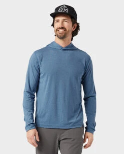 STIO Men's Divide Hooded Pullover -Stio 200253 400 3 Top