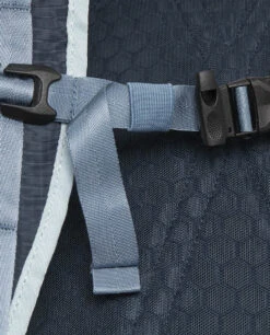 STIO Basin LT Pack 25L 23 STIO Basin LT Pack 25L -Stio 400073S22 410 Detail Chest Strap
